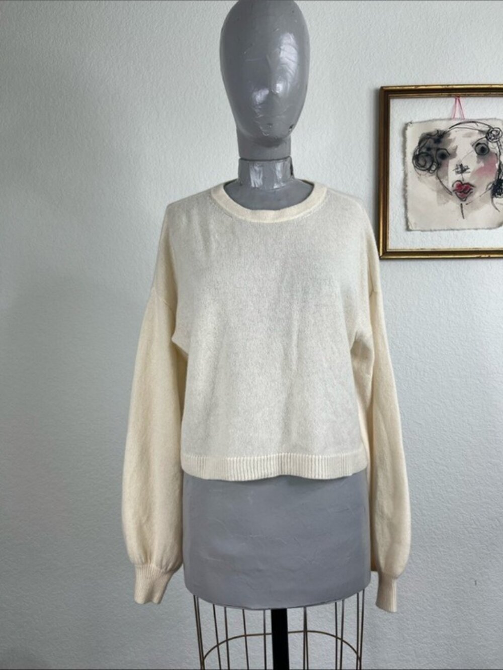 Alice + Olivia Classics Cashmere Crew Neck Drop Sleeve Sweater